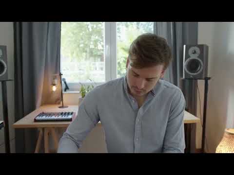 Professional Pianist - Solo - Bad Habits (Live Session)